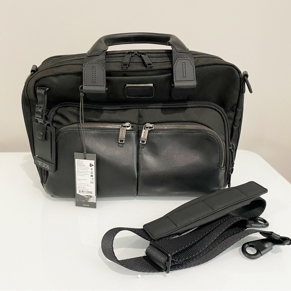 TUMI Bravo Albany Slim Computer Brief Black Shoulder Strap New With Tag - Picture 2 of 15